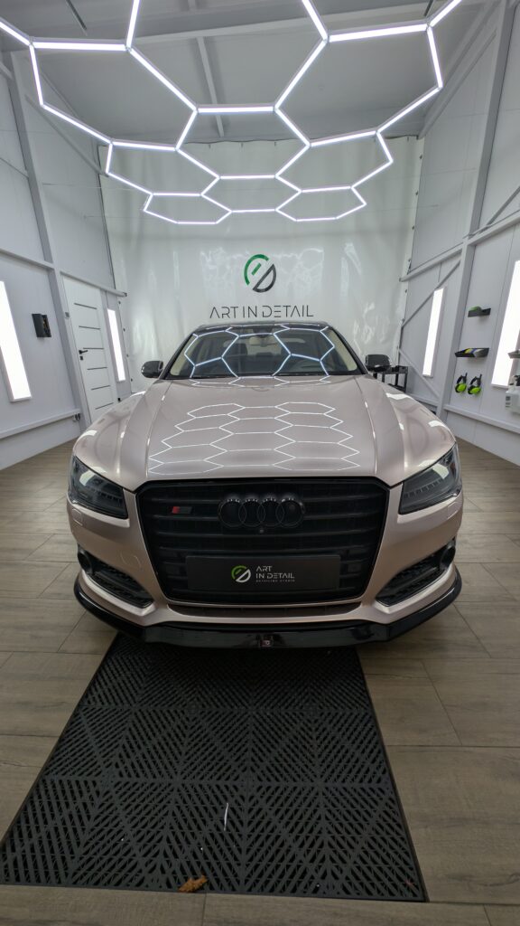 AUDI S8